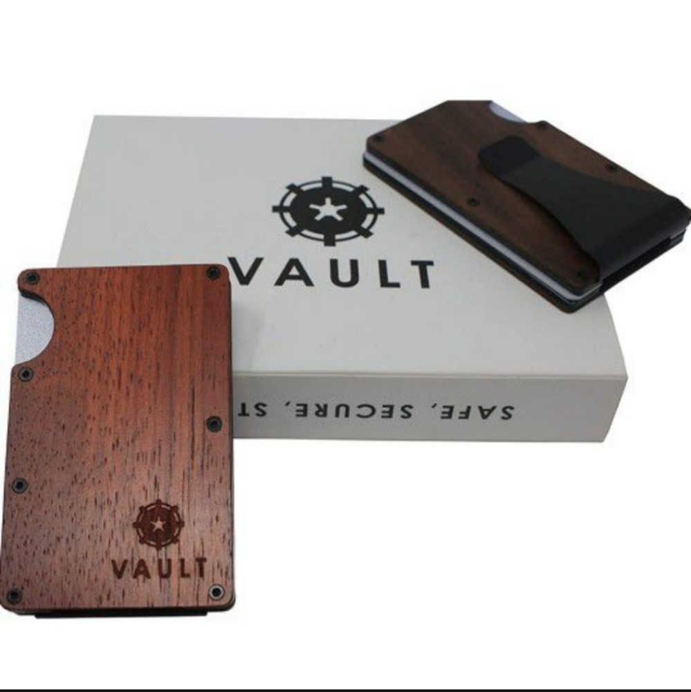 Super Slim Wood Wallet — Authentic Walnut